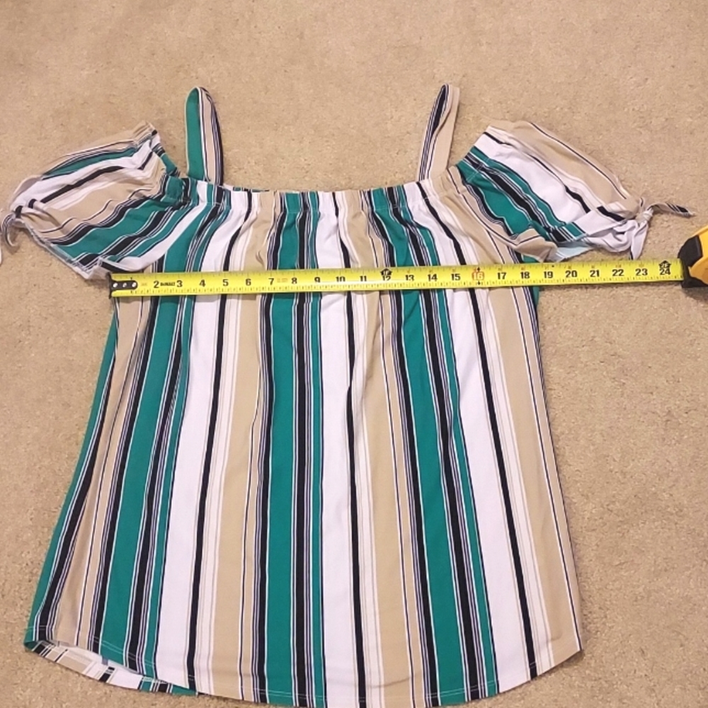 CUTE STRAPPY COLD SHOULDER - Picture 3 of 6
